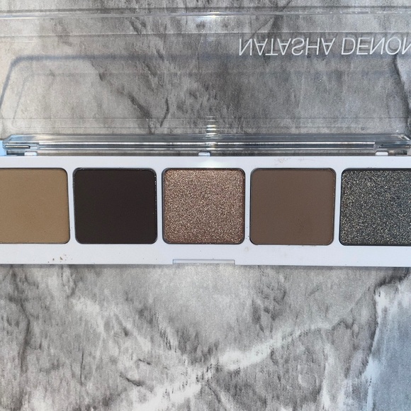 Eyeshadow Palette - Picture 2 of 2